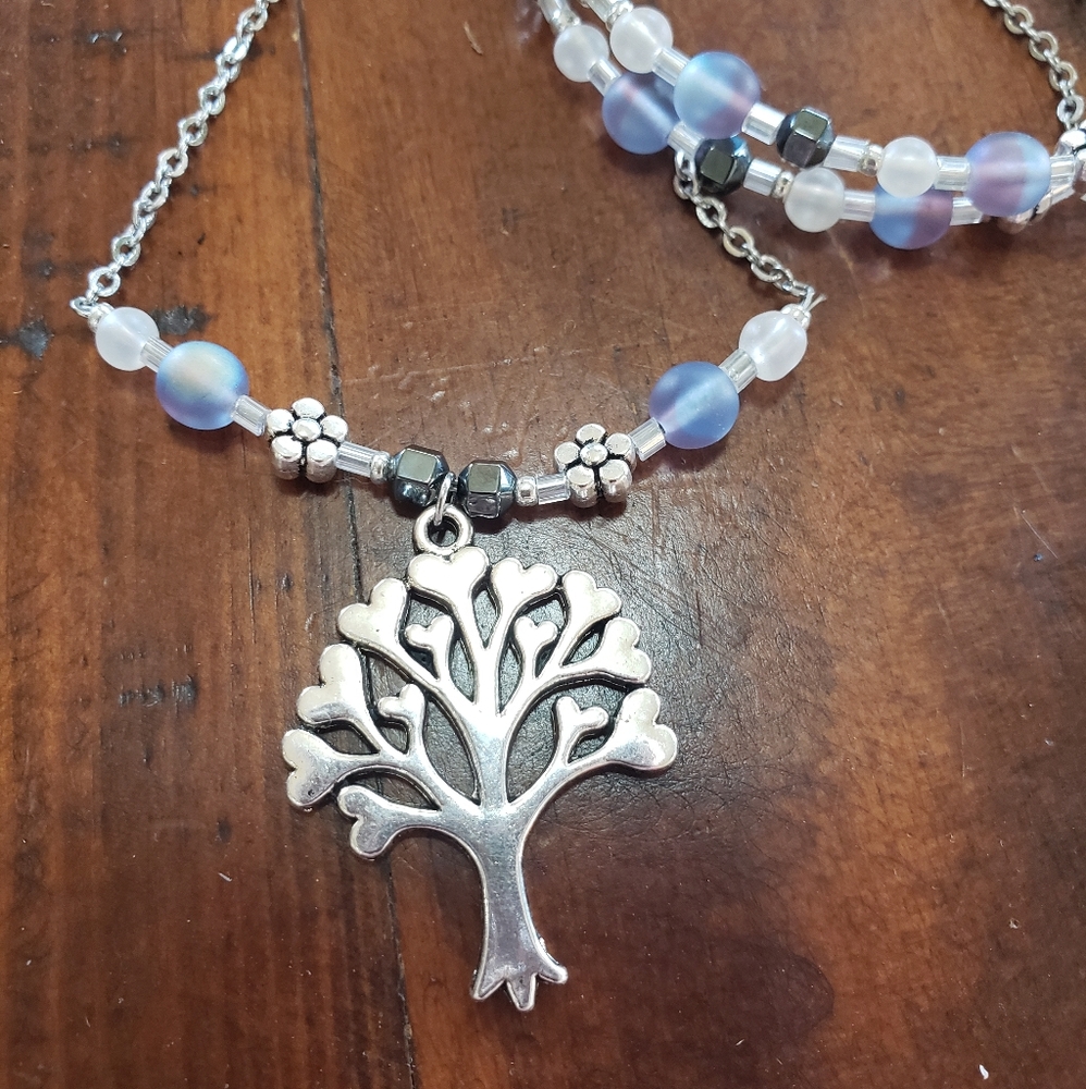 Handmade necklace and bracelet set